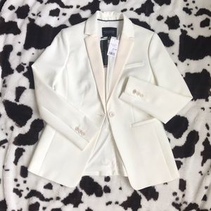 Banana Republic NWT White Long and Lean-fit Blazer